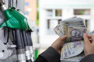 INS avertizează: Scumpirea carburanților poate împinge din nou inflația peste nivelurile actuale