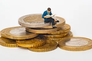 Theodor Stolojan: Încetinirea creșterii economice a României a început în 2022, cu mult înaintea măsurilor de austeritate