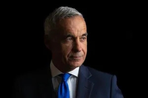 Călin Georgescu, ridicat din trafic de DIICOT, într-un dosar de înșelăciune. Anchetatorii fac mai multe percheziții în București și Ilfov
