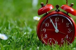 Ora de vară 2025 dispare complet pentru ei. Ceasurile nu se mai dau înainte!