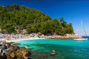 Vacanță în Grecia, fără cozi la graniță în 2025. Thassos mizează pe un sfert de milion de români anul acesta