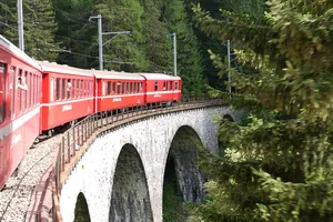 La 18 ani, Europa devine teren de aventură. Tinerii călătoresc gratuit cu trenul prin programul DiscoverEU