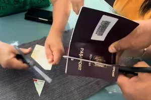 Românii care și-au distrus actele de identitate riscă amenzi de până la 1.000 de lei
