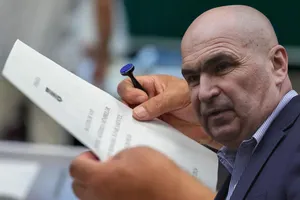 Ilie Bolojan rupe tăcerea și spune pe cine va susține în turul al doilea al alegerilor prezidențiale