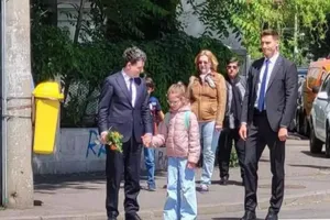 Nicușor Dan, președintele care pune familia înaintea puterii. Cum alege să-și protejeze copiii în fața politicii
