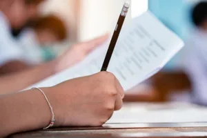 Evaluarea Națională pentru clasa a VI-a începe cu proba la Limba română. Testările continuă până joi