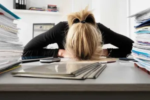 România, pe primul loc în UE la taxarea muncii. Aproape jumătate din salariul unui angajat fără copii ajunge la stat