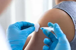 Vaccinarea anti-HPV gratuită, extinsă pentru tinerii între 11 și 26 de ani. Anunțul făcut de Ministerul Sănătății