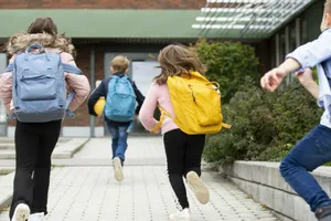 Structura anului școlar 2025-2026. Când încep elevii școala și când sunt programate vacanțele