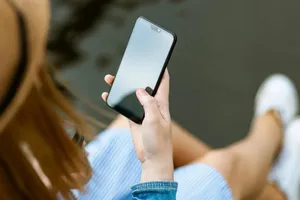 De ce rămâi fără internet când vorbești la telefon și cum poți rezolva rapid problema