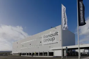 Renault închide serviciul de „car sharing” și reduce drastic planurile pentru stațiile de încărcare electrică