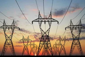 ANRE avertizează operatorii din energie: Sancțiuni pentru cei care profită de criza de pe piață. România riscă noi scumpiri la electricitate
