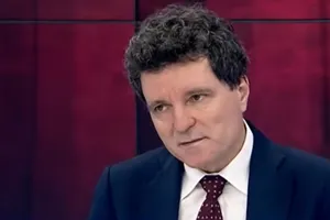 Nicușor Dan: Nu e cazul să se raţionalizeze vânzarea de carburanţi