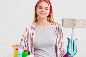 Cum poți transforma un job de menajeră într-o carieră stabilă: povești de succes din comunitatea Helperz