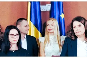 Vicepreședinta CAB iese din conferința de presă: „Mă sună Lia, mă duc să vorbesc”