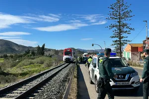Spania: Un tren de navetiști s-a izbit de o macara în apropiere de Cartagena, mai mulți răniți ușor