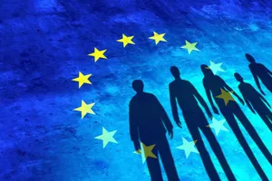 Europa, în fierbere după decizia Spaniei de a legaliza sute de mii de migranți ilegali