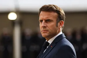 Macron: Dialogul cu Putin ar trebui să aibă loc fără „prea mulți interlocutori, să fie un mandat clar”