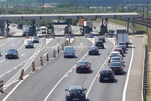 Amenzi în loc de plata podului. Transportatorii, prinși în hățișul sistemului de la Fetești