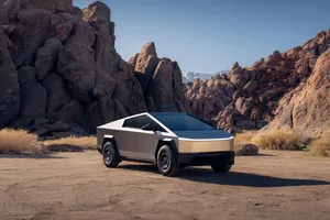 Tesla lansează un Cybertruck mai ieftin și reduce prețul modelului Cyberbeast, cu scopul de a impulsiona vânzările