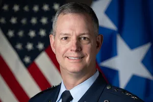 NATO anunţă retragerea completă a misiunii din Irak şi relocarea acesteia în Europa