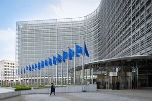 Comisia Europeană reduce drastic estimarea de creștere pentru România în 2026: economie aproape de stagnare, inflație la 7%