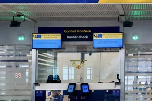 Primele curse din Dubai au adus acasă 250 de români. Oamenii spun că au găsit cu greu locuri în avioane și la prețuri mari