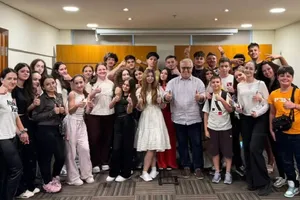 Elevi din Vrancea blocați în Dubai din cauza tensiunilor din Orientul Mijlociu