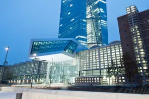 Băncile din zona euro au o expunere directă de sub 1% pe ţările din Golf, spune un oficial BCE