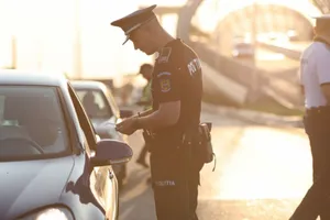 Șoferii riscă suspendarea permisului pentru neplata amenzilor de circulație