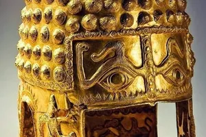 Coiful de aur de la Coțofenești și trei brățări dacice, furate în urmă cu peste un an din Muzeul Drents, au fost recuperate