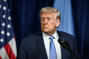 Trump spune că Iranul „ar face bine să nu” perceapă „taxe” pentru petrolierele care tranzitează Strâmtoarea Ormuz