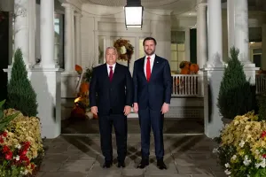 Politico: Trump face tot posibilul să-și salveze aliatul numărul 1 din Europa. Vicepreședintele JD Vance va vizita Budapesta săptămâna viitoare