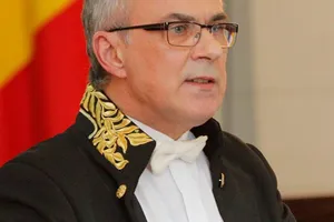 Marius Andruh a fost ales miercuri președinte al Academiei Române
