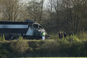 Un TGV de mare viteză s-a izbit de un camion în nordul Franței