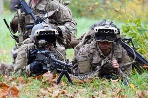 Tensiuni în NATO. Polonia cere mai multe trupe americane, în ciuda discuțiilor despre posibile retrageri