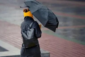 Cod galben de vreme severă în România. Ploi torențiale, vijelii și vânt puternic în mai multe regiuni