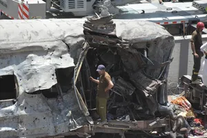 Pakistan: cel puțin 24 de morți și zeci de răniți după un atac cu bombă asupra unui tren cu militari