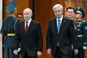 Rusia va construi în Kazahstan o centrală nucleară în valoare de 16,5 miliarde de dolari