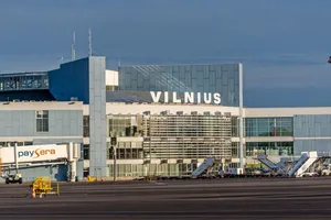 Spațiul aerian al aeroportului din Vilnius redeschis, după o alertă cu dronă în Lituania