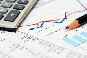S&P avertizează România: Instabilitatea politică poate duce la retrogradarea ratingului de ţară
