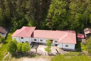 „Cămașa îngropată” din Mânzălești: Ia salvată din război și păstrată aproape 100 de ani în pământ