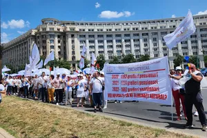 Instanţele şi parchetele, blocate de un protest al grefierilor împotriva legii salarizării