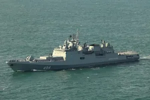 O fregată rusă a tras focuri de avertisment către un iaht britanic în Canalul Mânecii