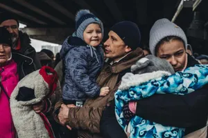 ONU avertizează: 2,4 milioane de refugiați vor avea nevoie de relocare în 2027, dar tot mai puține state acceptă să îi primească