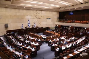Parlamentul israelian a votat în primă lectură în favoarea dizolvării sale