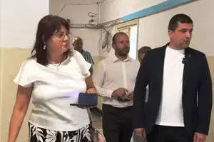 Directoarea CENAFER, revocată după ce și-ar fi amenajat un atelier de ciocolată și un apartament într-o clădire a Ministerului Transporturilor