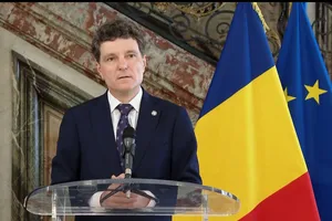 Nicuşor Dan spune că nu vede în momentul acesta un risc să intrăm în categoria junk