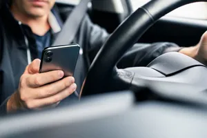 Amendă record pentru o companie de ride-sharing din București: 32 de persoane lucrau fără forme legale