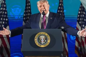 Trump se proclamă salvatorul SUA: „Acesta nu este un sfârşit, ci doar începutul epocii de aur a Americii”